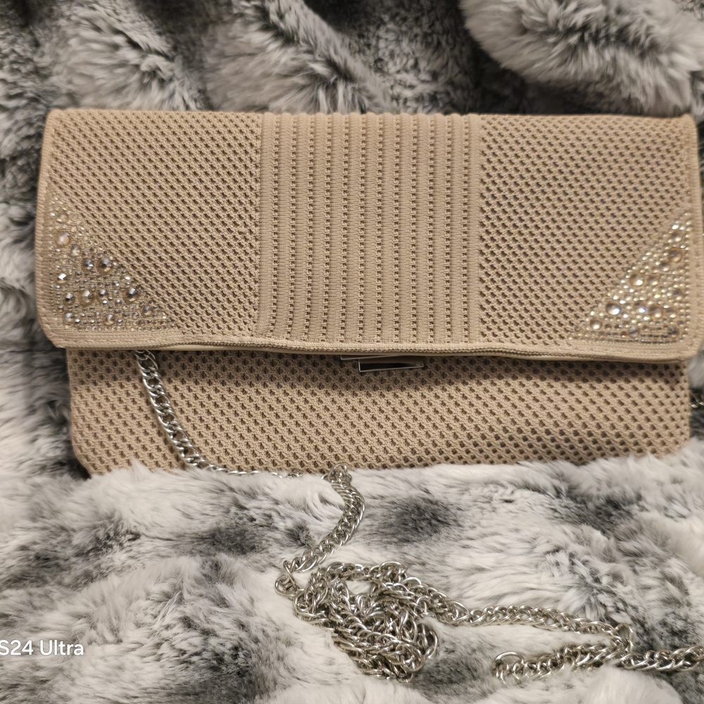 Steve Madden Elegant Beige Clutch with Chain Strap or Shoulder Strap